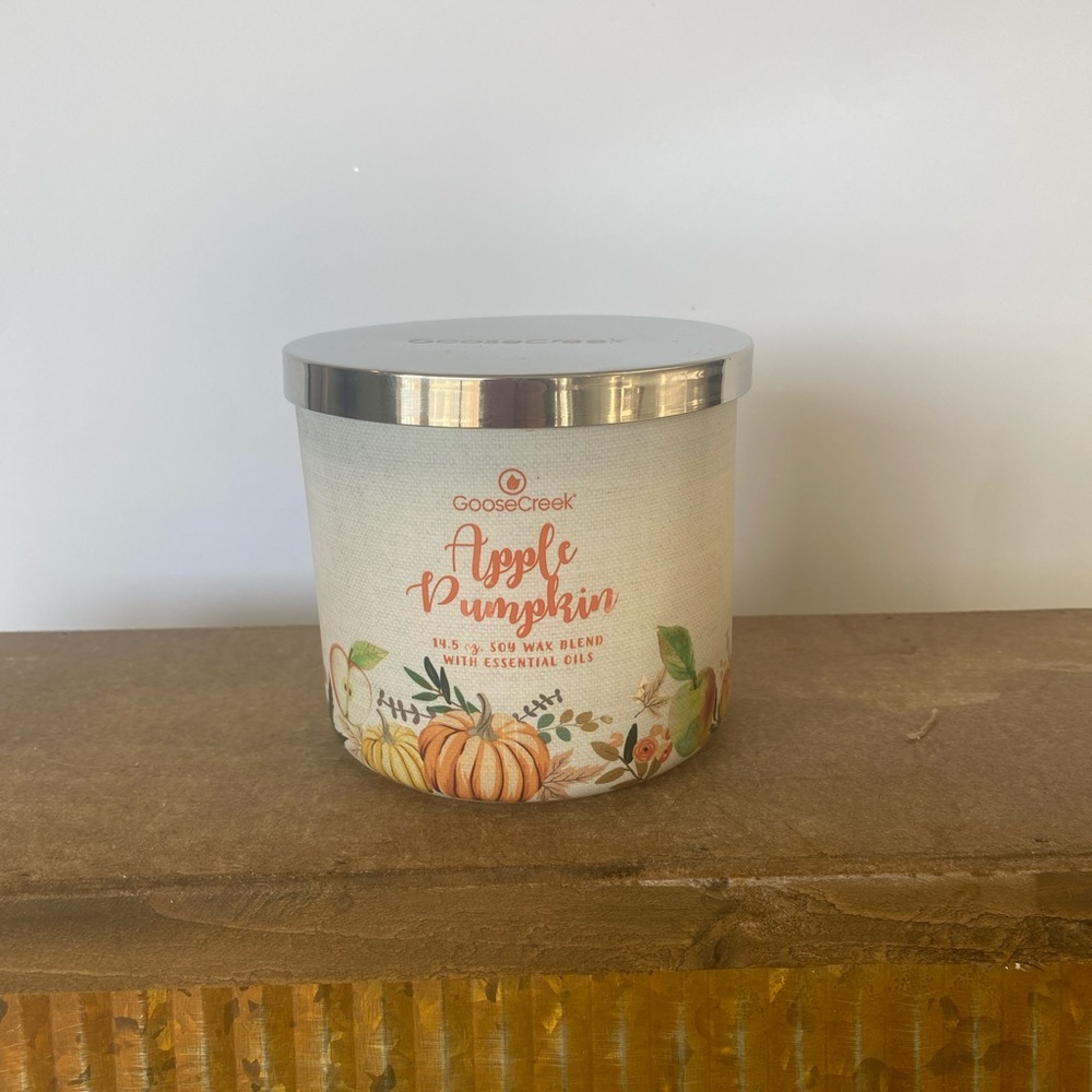 Goose Creek Apple Pumpkin 3 Wick Candle w/Essential Oils